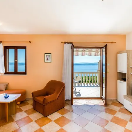Apartment Andelko Dramalj