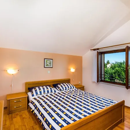 Apartment Andelko Dramalj
